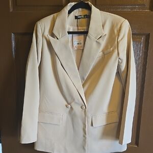Missguided-Stone colored double breasted tailored Blazer Size 8 NWT.